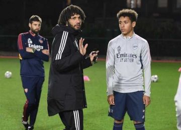 رسميا.. لاعب منتخب مصر للشباب يوقع أول عقد احترافي مع أرسنال