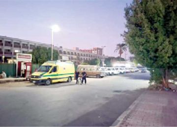 مصرع طفلة وإصابة 5 آخرين في انهيار جدار منزل بقنا