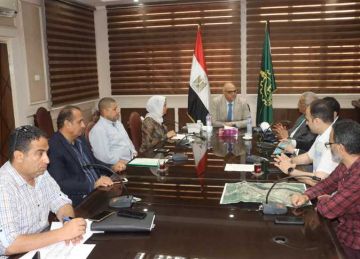  التنمية المحلية تناقش مع محافظ القليوبية مستجدات ممشى أهل مصر ببنها