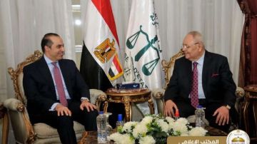 وزير الشؤون النيابية والقانونية يلتقي المستشار أسامة شلبي لتهنئته بتوليه رئاسة مجلس الدولة