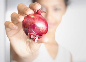  مفعوله قوي .. 6 فوائد مذهلة عند تناول البصل على الإفطار