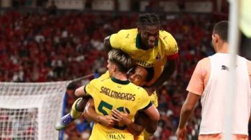 ميلان يهزم ليفربول وديا استعدادا للموسم الجديد.. وهدف ضائع لصلاح