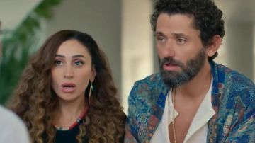 طلقني.. كريم محمود عبدالعزيز ودينا الشربيني معا من جديد طلقني.. كريم محمود عبدالعزيز ودينا الشربيني معا من جديد