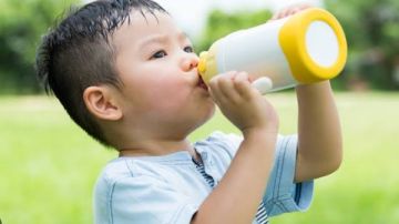 نصائح لحماية الأطفال خلال الأنشطة الرياضية في الطقس الحار