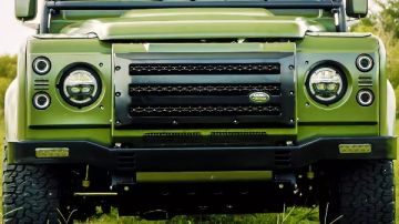 أقوى سيارة كلاسيكية.. بقوة 700 حصان وفتيس مانيوال