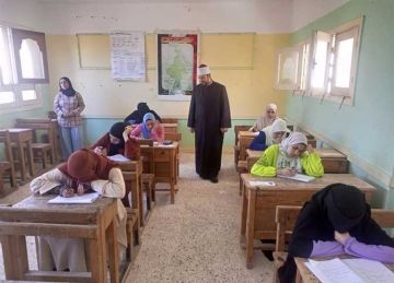 اختتام امتحانات الشهادة الثانوية الأزهرية بالإسكندرية.. و موفد المشيخة يتفقد اللجان (تفاصيل) اختتام امتحانات الشهادة الثانوية الأزهرية بالإسكندرية.. و موفد المشيخة يتفقد اللجان (تفاصيل)