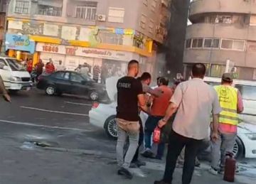 اشتعال سيارة أعلى كوبري سيدي جابر بالإسكندرية يتسبب في أزمة مرورية قبل السيطرة عليه.. صور