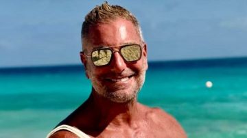 تامر هجرس يشارك متابعيه صورة أثناء عطلته الصيفية.. شاهد