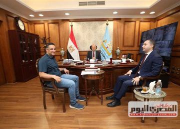 محافظ كفر الشيخ يلتقي أعضاء مجلسي النواب والشيوخ لحل مشكلات الدوائر