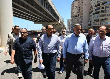 رئيس الوزراء يتفقد أعمال تطوير محور محمد نجيب وتوسعة كورنيش الإسكندرية