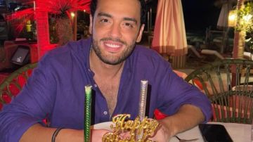 رامي جمال يحتفل بعيد ميلاده ويدعو متابعيه لحضور حفله في العلمين