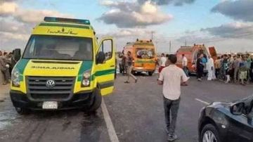 عاجل بالأسماء.. تفاصيل إصابة 14 في حادث تصادم على الصحراوي ببني سويف