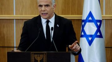 لابيد: حكومة نتنياهو تقودنا إلى كارثة سياسية وتسعى لضم شمال غزة