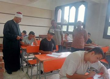 المنطقة الأزهرية بالقليوبية: امتحانات مادة التوحيد لطلاب الأدبي بدون شكاوى المنطقة الأزهرية بالقليوبية: امتحانات مادة التوحيد لطلاب الأدبي بدون شكاوى