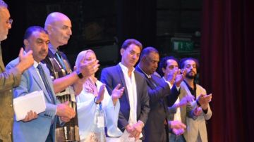 فتحي عبدالوهاب: المسرح البيت الأول الذي يحتضن الفنان فتحي عبدالوهاب: المسرح البيت الأول الذي يحتضن الفنان