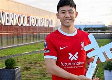 في وجود محمد صلاح.. أول تعليق من واتارا إندو بعد ارتداء شارة قيادة ليفربول