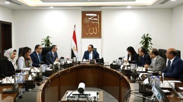 رئيس الوزراء يتابع مع وزير الاستثمار جهود تطوير منظومة الإفراج الجمركي