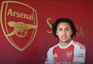 موهبة مصرية يوقع على عقد احترافي مع أرسنال