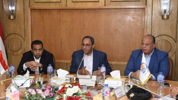 للحد من الحوادث..قنا تبدأ رصد النقاط السوداء بالطرق السريعة لرفع كفاءتها للحد من الحوادث..قنا تبدأ رصد النقاط السوداء بالطرق السريعة لرفع كفاءتها