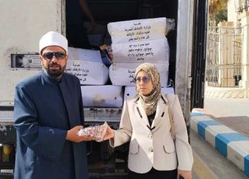 مدير أوقاف مطروح يسلم مديرية التضامن الاجتماعي لحوم صكوك الأضاحي