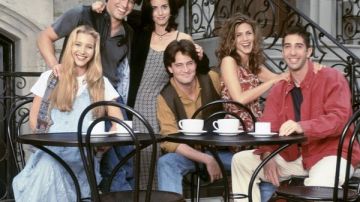 كورتني كوكس تسترجع لحظة قبل تصوير حلقات فريندز أمام الجمهور