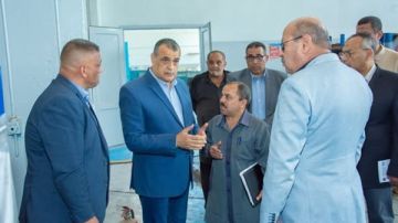 وزير الدولة للإنتاج الحربي يتفقد خطوط الإنتاج بشركة هليوبوليس للصناعات الكيماوية