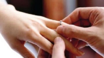 أمين الفتوى يحذر من الزواج العرفي: خطر جسيم على المرأة