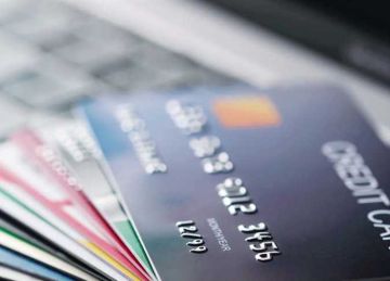 بطاقات الائتمان لا تجد طريقها إلى جيوب المصريين رغم قفزات القطاع المصرفي