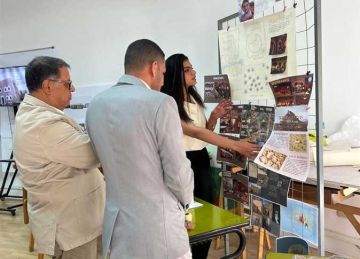 مدير مكتبة سيوة يشارك في تحكيم مشروعات تخرج طلبة الجامعة الفرنسية عن متحف البيت السيوي