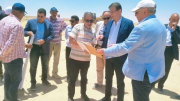 وزير الزراعة يتفقد أعمال حصر وتصنيف الأراضي الصحراوية بمنطقة العميد