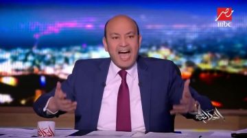 سرقة علنية.. عمرو أديب ينفعل على الهواء بسبب مها الصغير : مش عاوز حد يبررلها اللى حصل