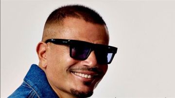 عمرو دياب يطر ألبوم جديد يضم 15 أغنية ويقدم أشكالا موسيقية متطورة