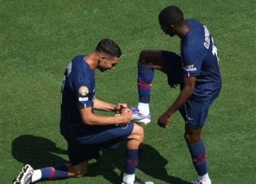 باريس سان جيرمان يضرب ريال مدريد بثلاثية مبكرة في نصف نهائي مونديال الأندية (فيديو) باريس سان جيرمان يضرب ريال مدريد بثلاثية مبكرة في نصف نهائي مونديال الأندية (فيديو)