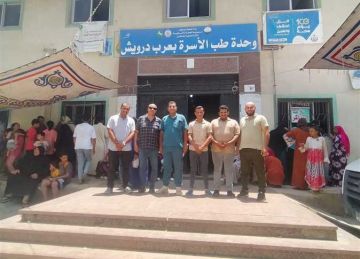 تقديم الخدمة الطبية لـ2360 مريضا في قافلة علاجية بـ الشرقية