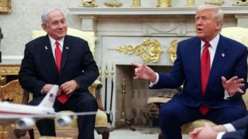 نتنياهو يصل إلى واشنطن قبل اجتماعه مع ترامب وسط جهود لإقرار وقف إطلاق نار