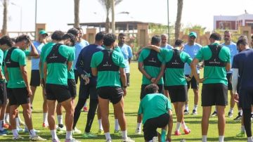يومان راحة سلبية للاعبي المصري والفريق يبدأ الأحد الفترة الثالثة من مرحلة الإعداد يومان راحة سلبية للاعبي المصري والفريق يبدأ الأحد الفترة الثالثة من مرحلة الإعداد