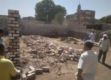 استرداد 105 فدانا من أراضي أملاك الدولة غير المستوفية لضوابط التقنين بمدينة الطود بالأقصر استرداد 105 فدانا من أراضي أملاك الدولة غير المستوفية لضوابط التقنين بمدينة الطود بالأقصر