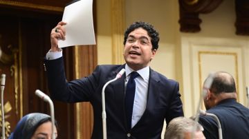 النائب ضياء الدين داود يطالب باستجواب الحكومة بعد حريق سنترال رمسيس