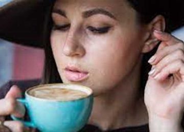 لعشاق القهوة.. طريقة عمل رغوة الكابتشينو في المنزل مثل الكافيهات لعشاق القهوة.. طريقة عمل رغوة الكابتشينو في المنزل مثل الكافيهات