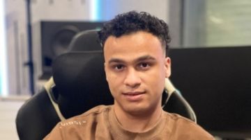 مصطفى حدوتة عن تعاونه مع عمرو دياب للمرة الثانية: حلم كنت أتمناه فيديو مصطفى حدوتة عن تعاونه مع عمرو دياب للمرة الثانية: حلم كنت أتمناه فيديو