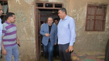 محافظ أسيوط يتفقد أعمال تطوير وإعادة تأهيل 200 منزل بقرية نزلة عطية بالبداري