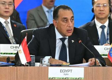  مدبولي يلتقي رئيس أوروجواي على هامش قمة بريكس (تفاصيل)