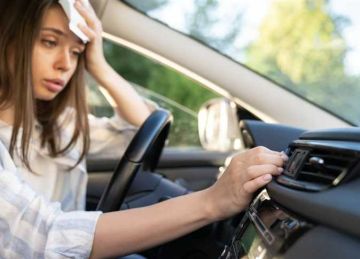 تؤدي للانفجار.. 6 عبوات احذر وضعها في السيارة مع ارتفاع درجات الحرارة