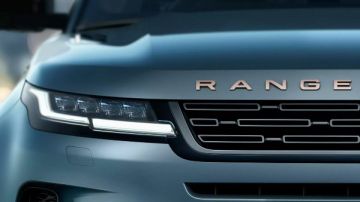 أخبار السيارات نيسان وجنرال موتورز تعليقان مصانعهم.. وخلل قاتل في سيارات لاندروفر