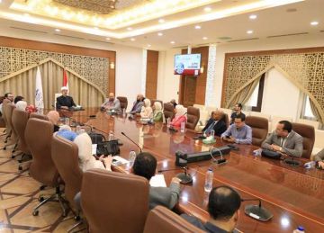 المفتي يلتقي صحفيي الشأن الديني: الإعلام شريك في تعزيز الوعي ومواجهة الشائعات