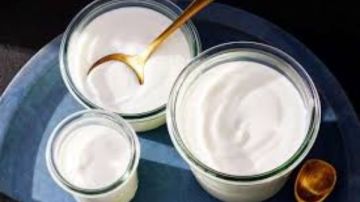 دراسة جديدة: الزبادي يعزز شفاء الأنسجة ويسرع التعافي من الالتهابات دراسة جديدة: الزبادي يعزز شفاء الأنسجة ويسرع التعافي من الالتهابات