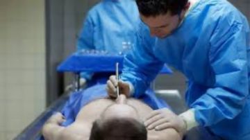 إيطاليا .. رجل يستيقظ بعد نصف ساعة من إعلان الأطباء وفاته ما القصة ؟