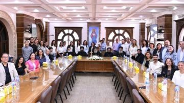 البابا تواضروس يلتقي خدام فصل إعداد القادة بالإسكندرية