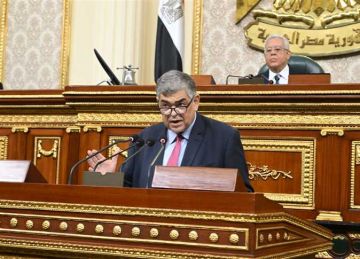 النواب يطالب المالية بتوضيح موقف إضافة الصيادلة إلى أعضاء المهن الطبية (تفاصيل) النواب يطالب المالية بتوضيح موقف إضافة الصيادلة إلى أعضاء المهن الطبية (تفاصيل)