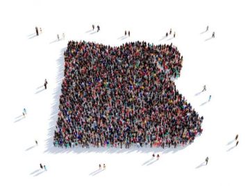 رئيس الإحصاء يحدد موعد وصول سكان مصر إلى 108 ملايين نسمة